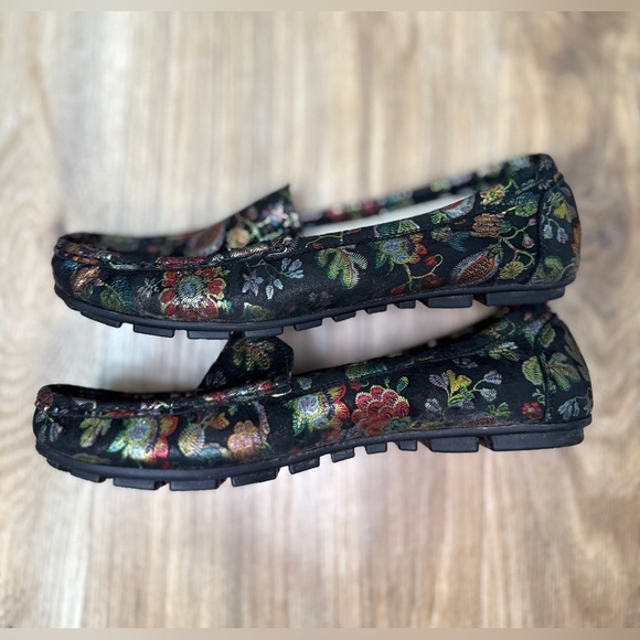 Zapato Hand Made Shoes - Black Florals Casual Driver Loafers (Size 39 EUC) - Picture 3 of 5